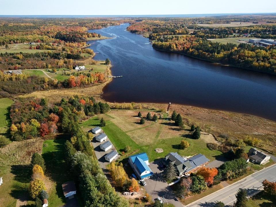 L'Ancrage B&B And Cottages Saint Louis de Kent Exterior foto